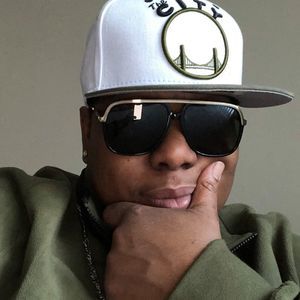 Meet your Posher, Rhonise